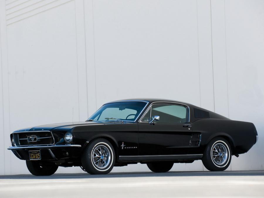  Ford Mustang Fastback 1967 года  (фото 1 из 12)